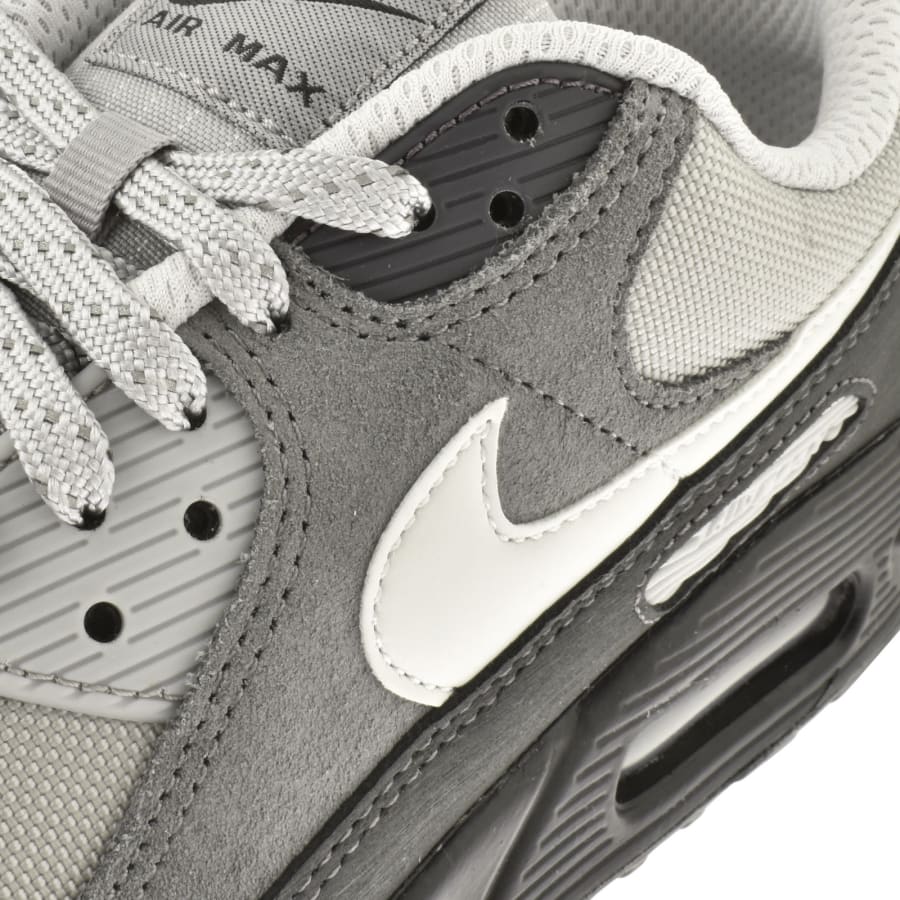 Light grey nike trainers on sale